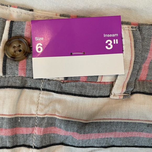 NWT Striped Shorts - Picture 3 of 5